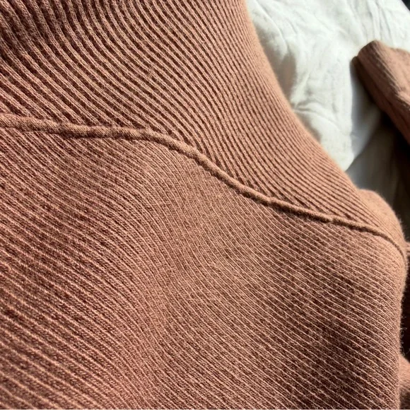 NEW Everlane ribbed cropped workout top - Picture 6 of 11